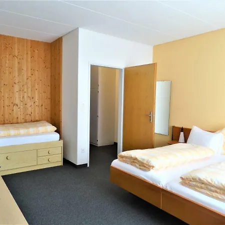 Buendnerhof 3* دافوس
